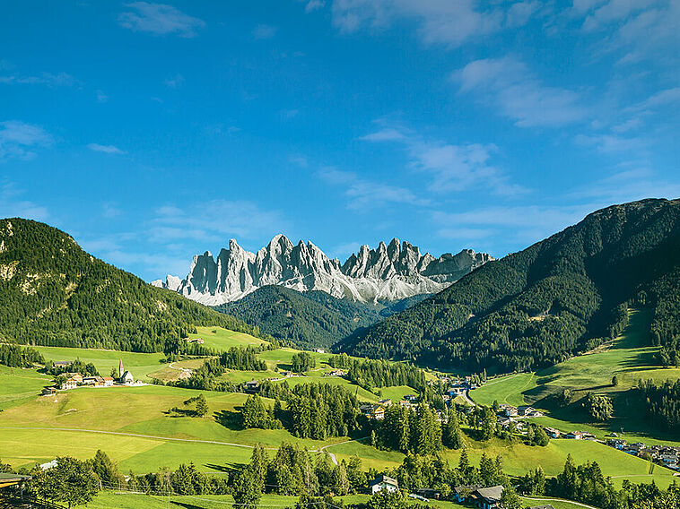 Hügelige Berglandschaft - Panorama