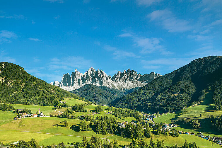 Hügelige Berglandschaft - Panorama