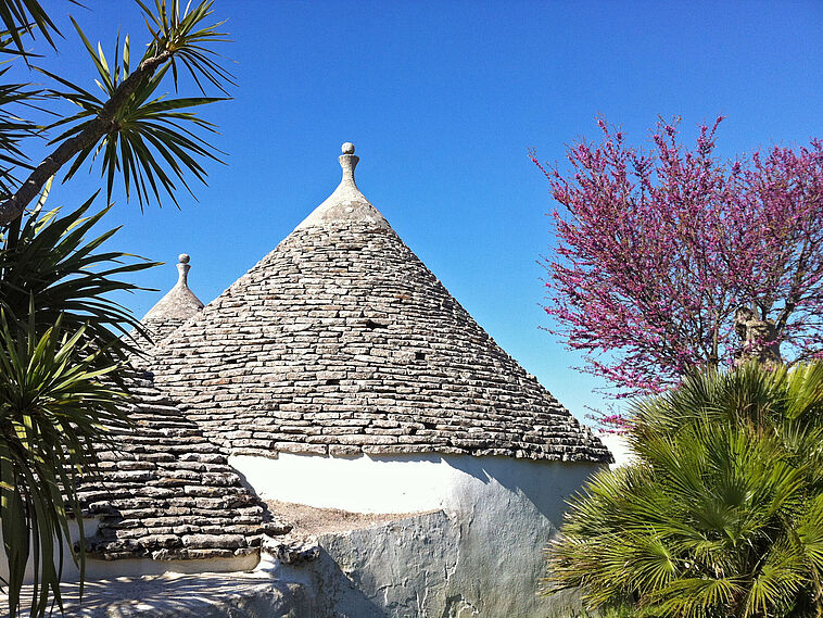 Blick auf ein Trulli-Dach