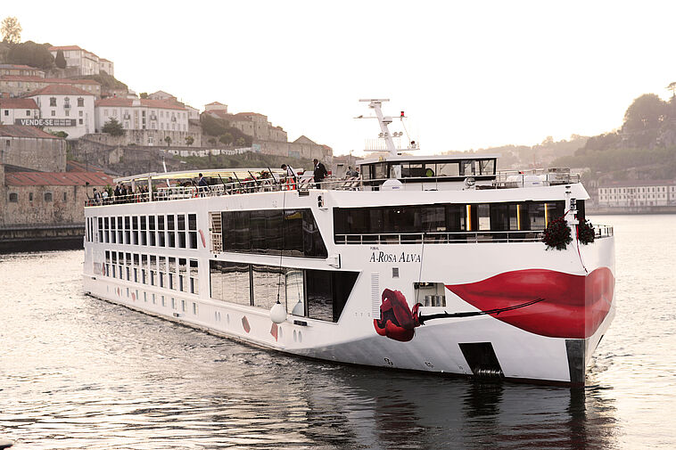A-ROSA ALVA von vorne in Porto